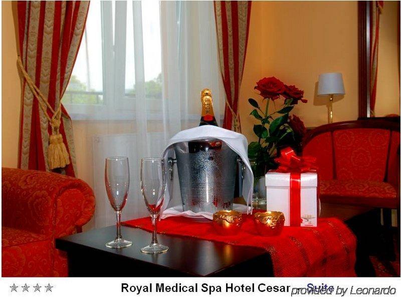 特鲁斯卡韦茨 Royal Medical Cezar酒店 外观 照片